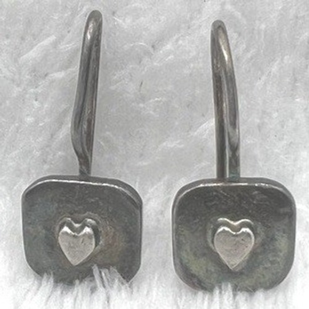 Vintage Sterling Silver Baroni Earrings Heart Embossed Square Hooks‎ 4g 1